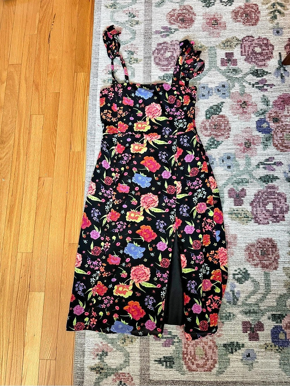 Betsey Johnson Floral Midi Dress in Black & Multicolor Size Medium
